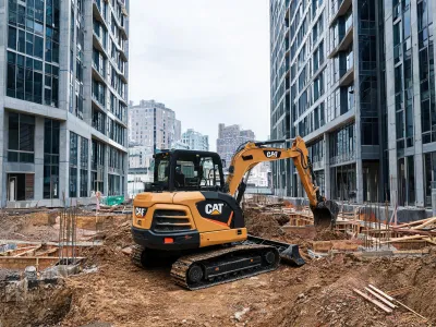 Mini excavator urban site