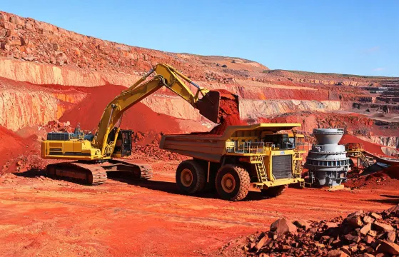 Iron-ore quarry excavator and crusher line